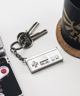 Nintendo - NES 3D Metal Keyring 2